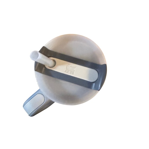 Stanley 30 oz Quencher H2.0 Tumbler Chambray Powder Coat with Straw Handle - Picture 3 of 5